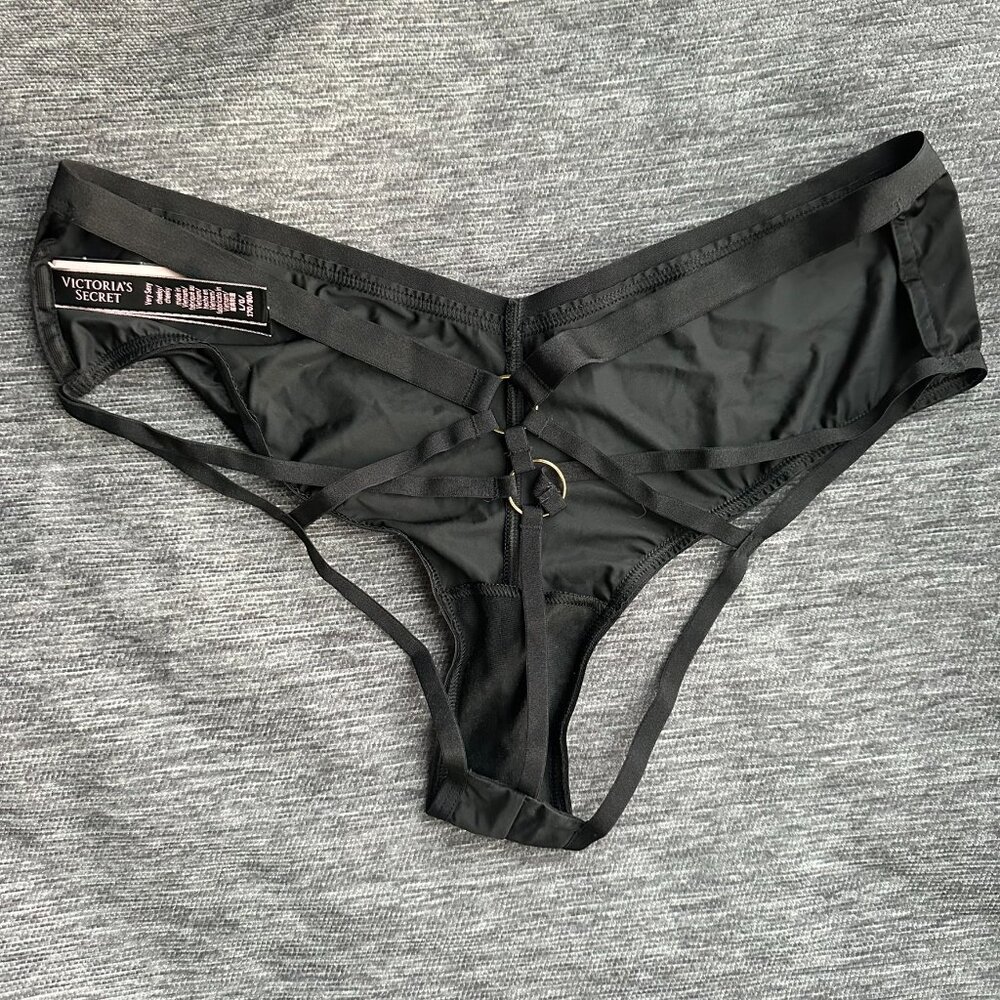 NEW VS Strappy Thong L